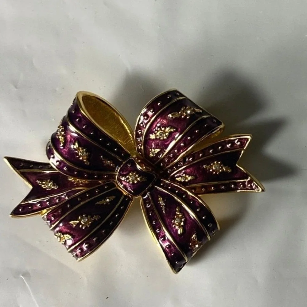 Gold Tone Purple Enamel Bow Brooch Pin Rhinestone Accents‎